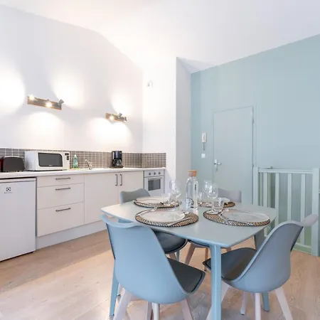 Old - Beautiful Spacious&equipped Appartement *